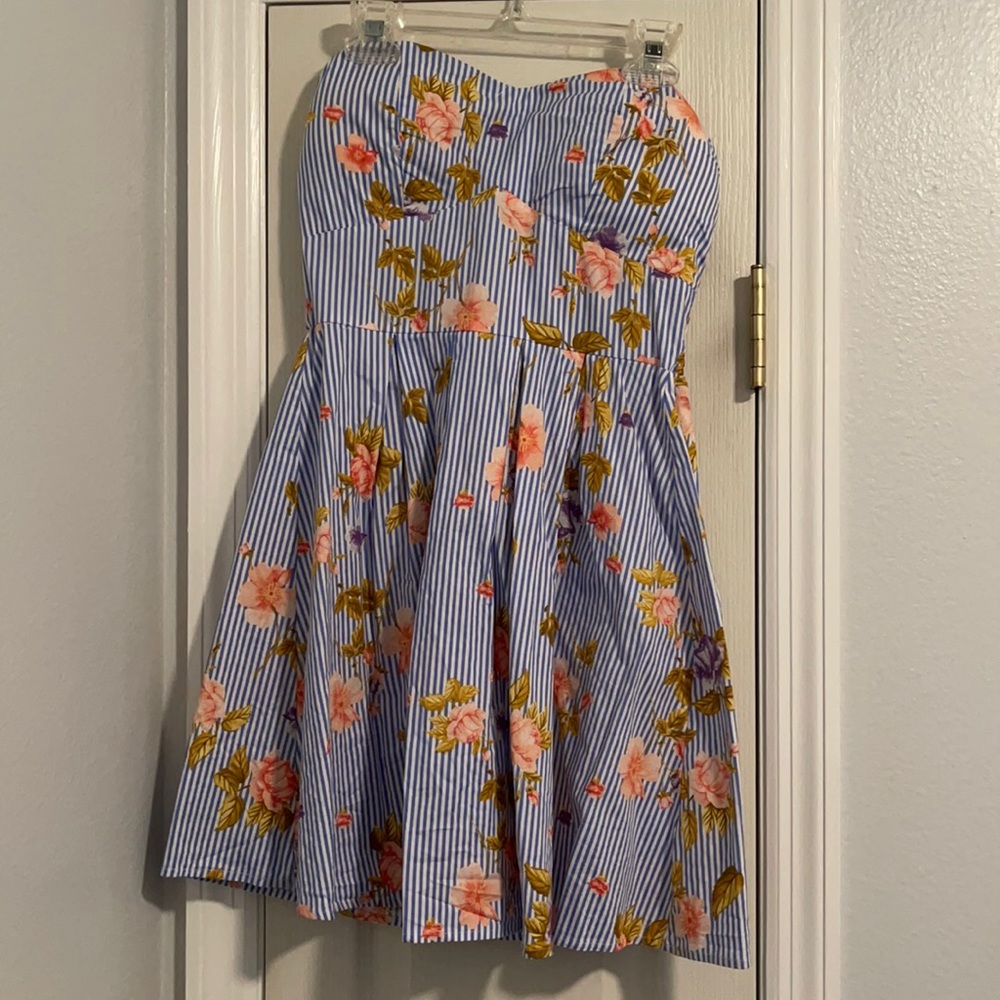 Striped Floral mini strapless dress